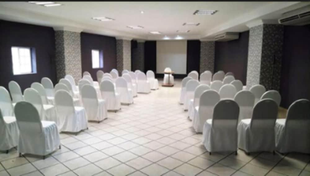 Hotel Real Azteca Boulevard Leon Ngoại thất bức ảnh