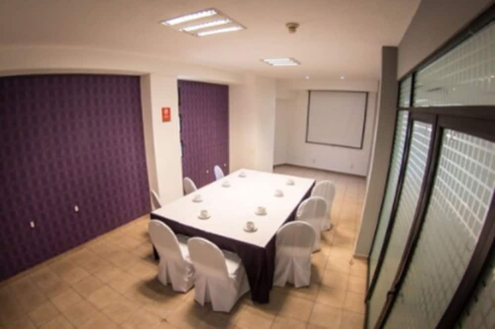 Hotel Real Azteca Boulevard Leon Ngoại thất bức ảnh