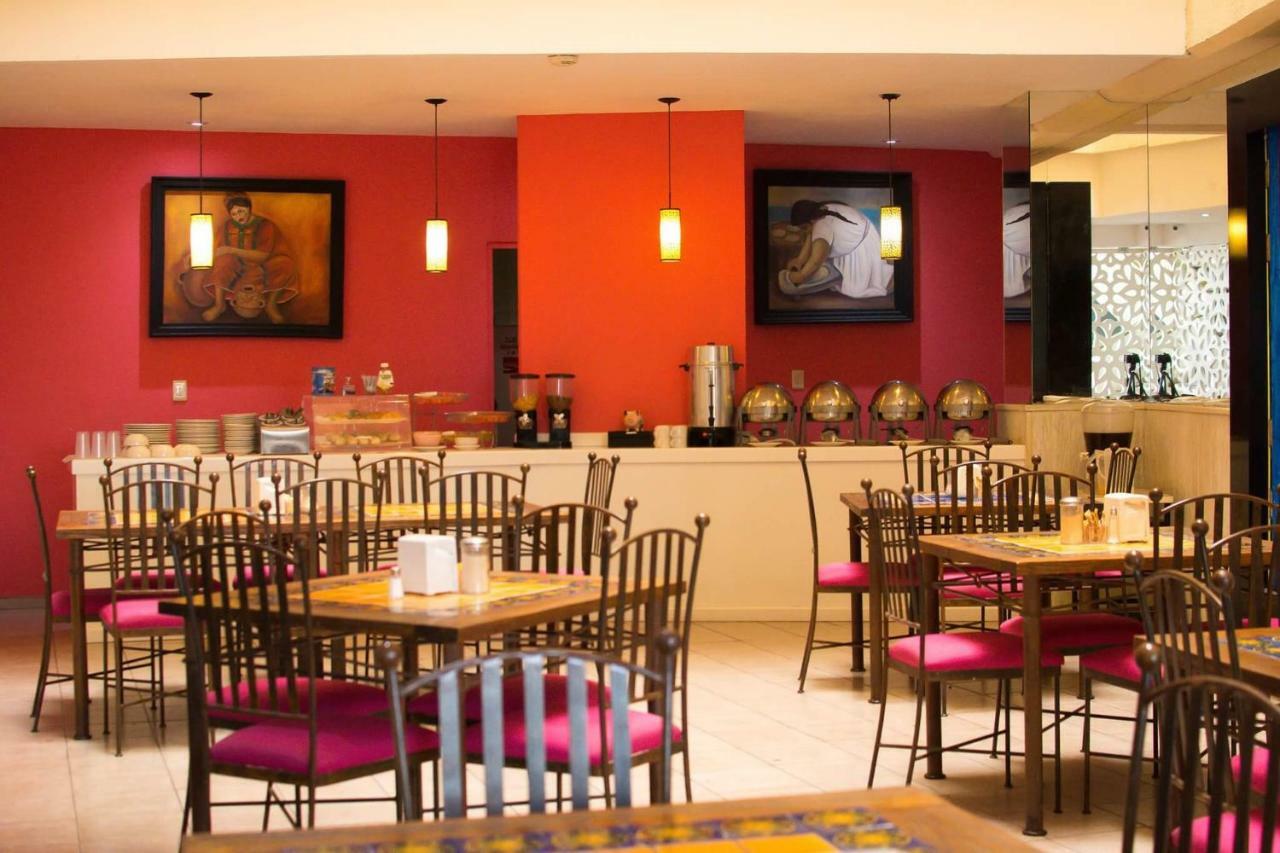 Hotel Real Azteca Boulevard Leon Ngoại thất bức ảnh