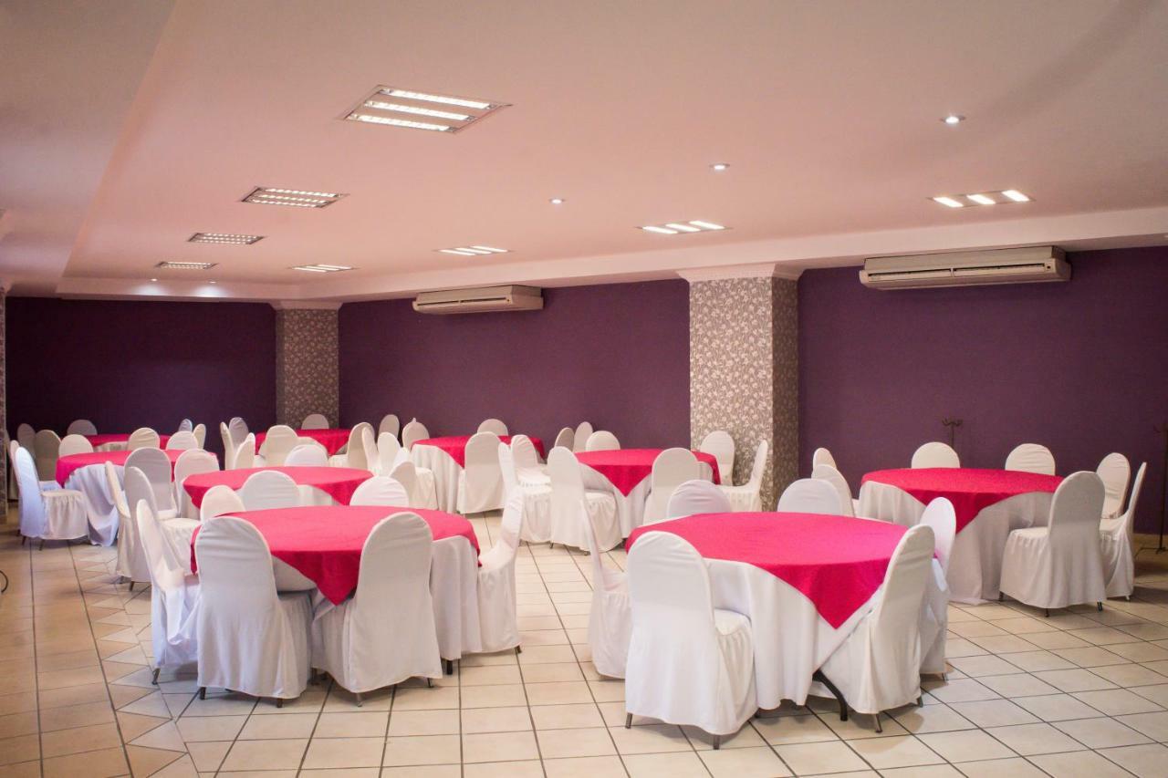 Hotel Real Azteca Boulevard Leon Ngoại thất bức ảnh